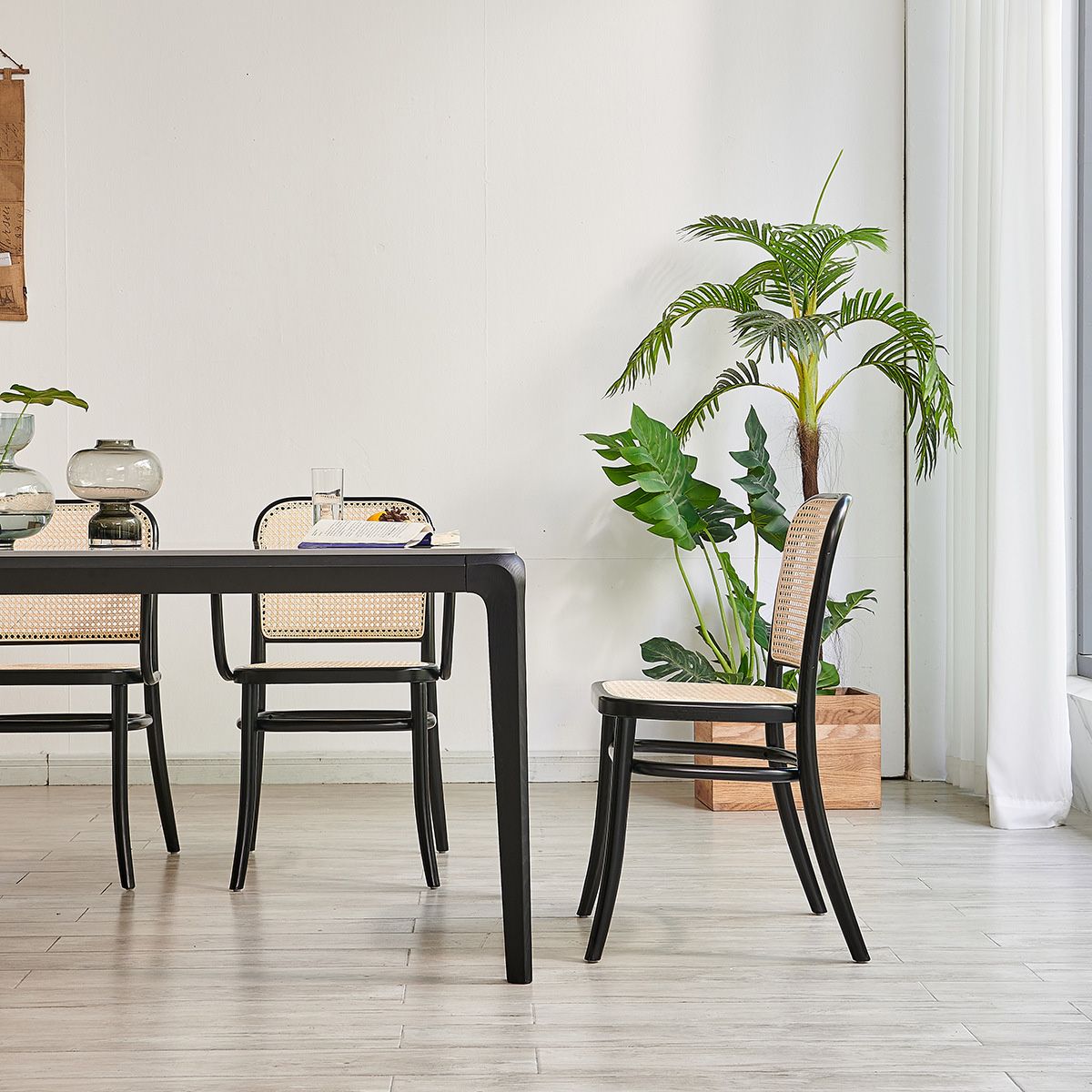 Modern Style Solid Wood Dining Room Kitchen Chair Open Back Side Chairs