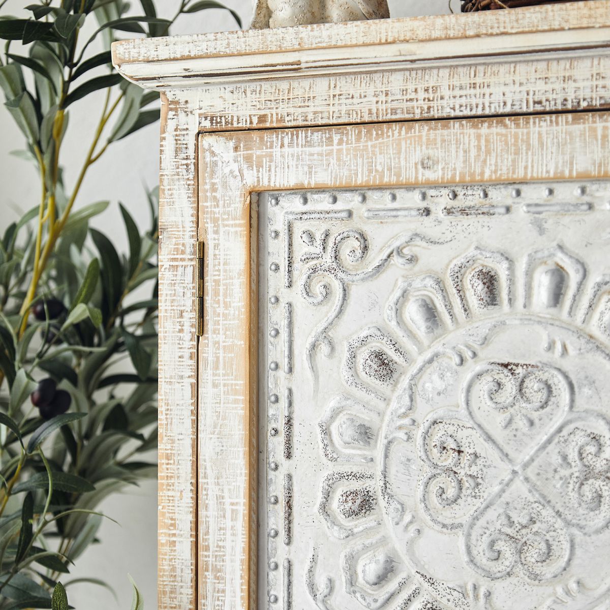 Industrial Stain Resistant Cabinet Distressed Wood Solid Wood Accent Cabinet