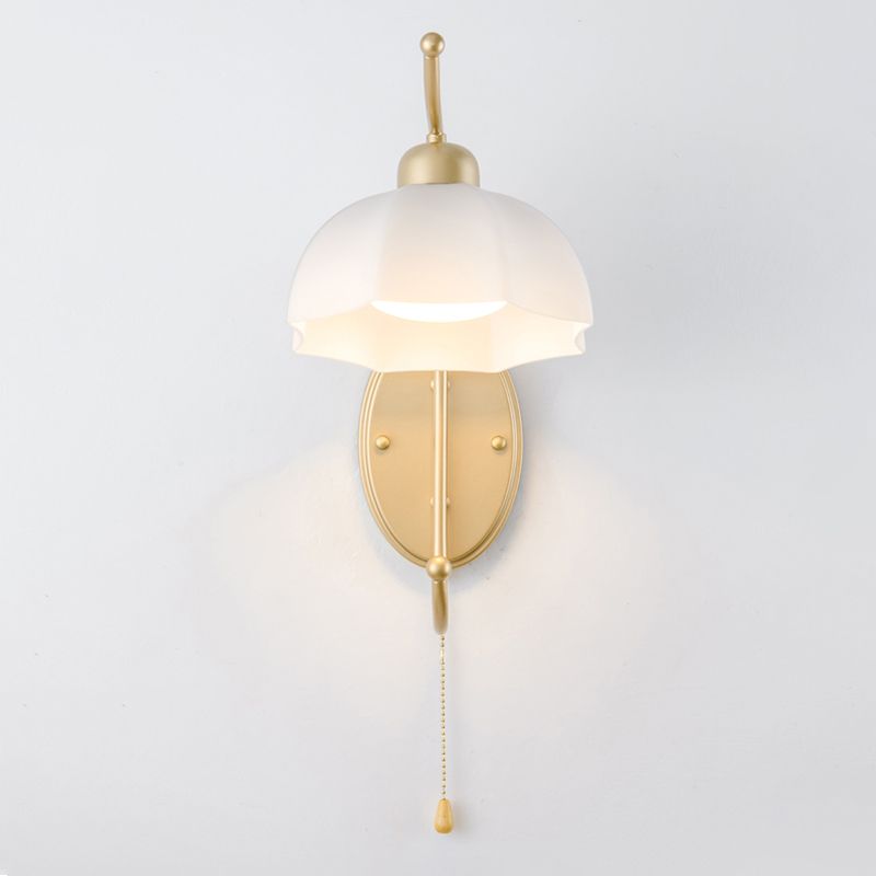 Metal Modern Wall Sconce Flower Shape Wall Light with Glass Shade for Bedroom in Gold