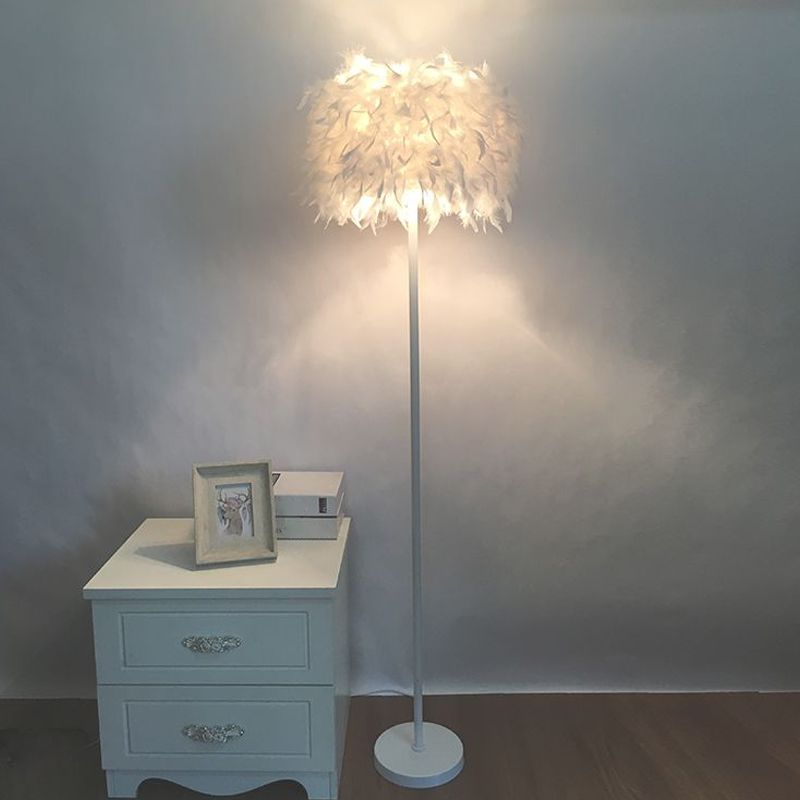 Feather Drum Standing Floor Light Modern 16"/18" W 1 Head White Floor Lamp with/without Draping Crystal