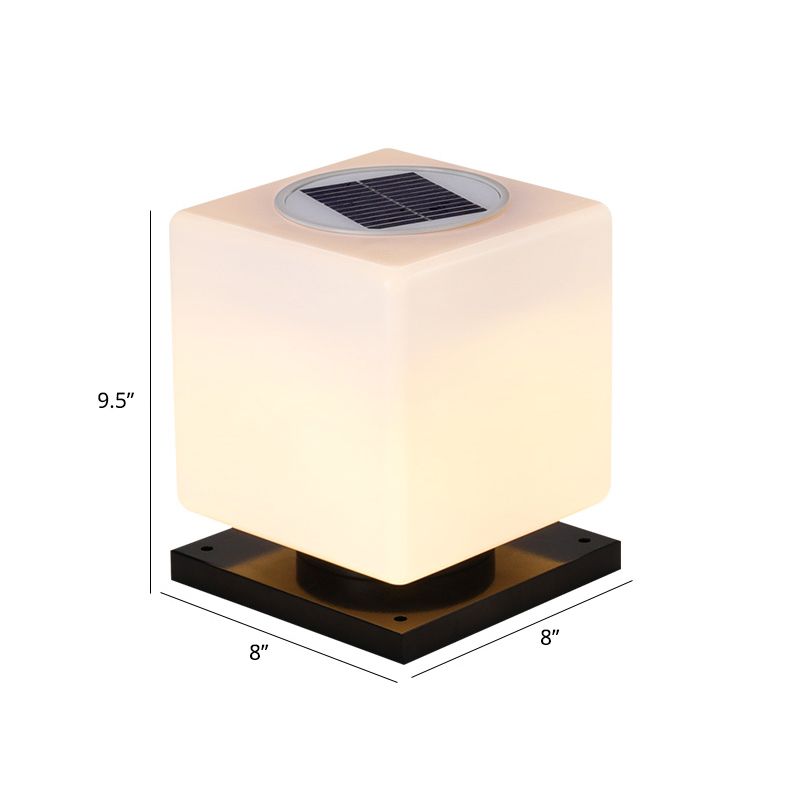 Lampada da palo a LED solare bianca nordica a forma di cubo in acrilico per cortile