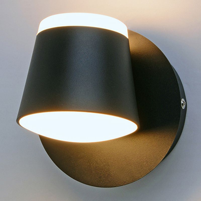 Modern Metal Wall Sconce LED Wall Light with Aluminum Shade in Black and White for Bedroom