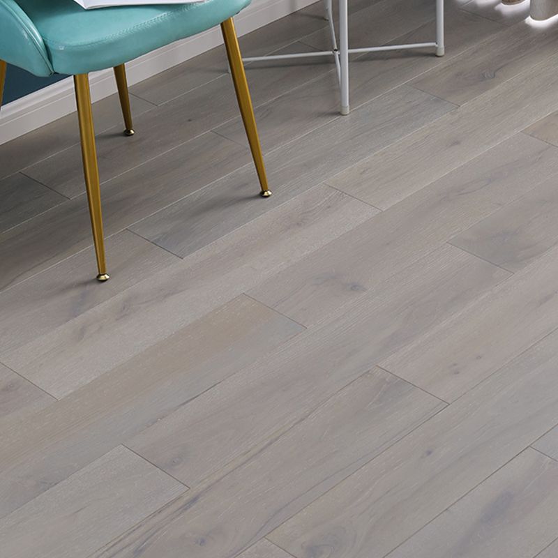 Solid Wood Laminate Floor Modern Laminate Floor with Light and Dark Color