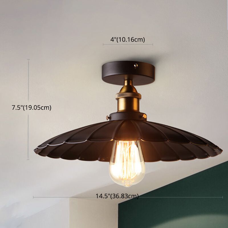 Lampada da soffitto industriale in metallo leggero con bordi smerigliati 1