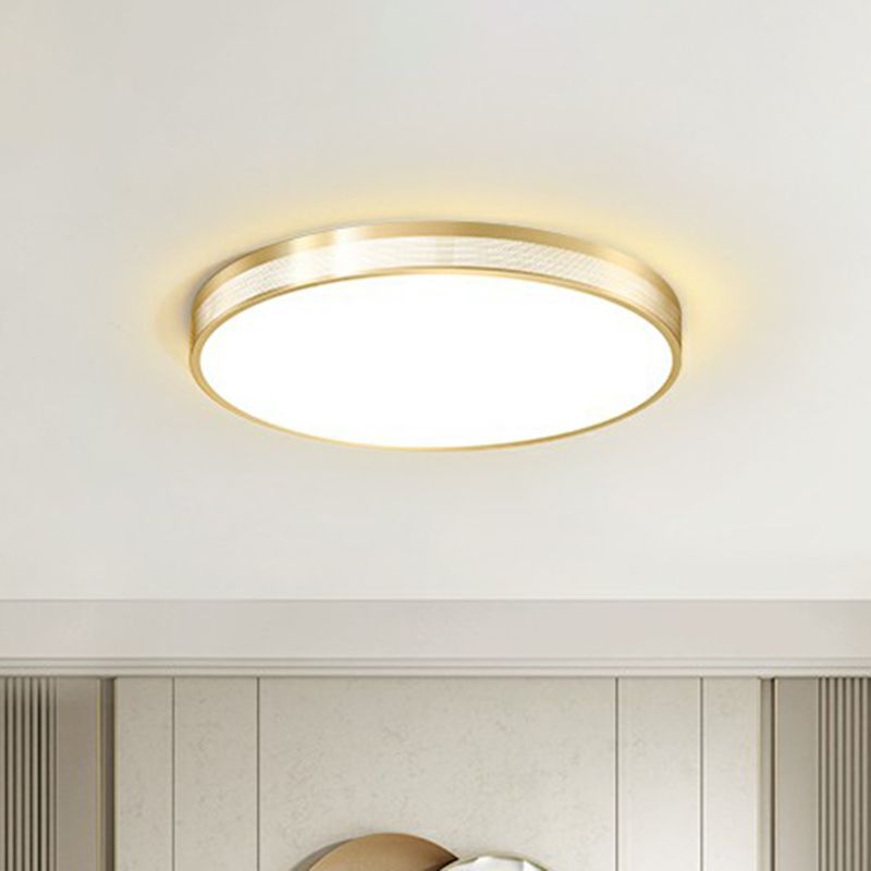 Geometrisch geformte Metall-Deckenleuchte, minimalistische LED-Einbauleuchte mit Netzseite