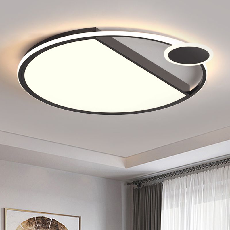 Simplicity LED Flushmount Lighting Black/Gold Rounded Thin Flush Mount Ceiling Light with Acrylic Shade for Bedroom