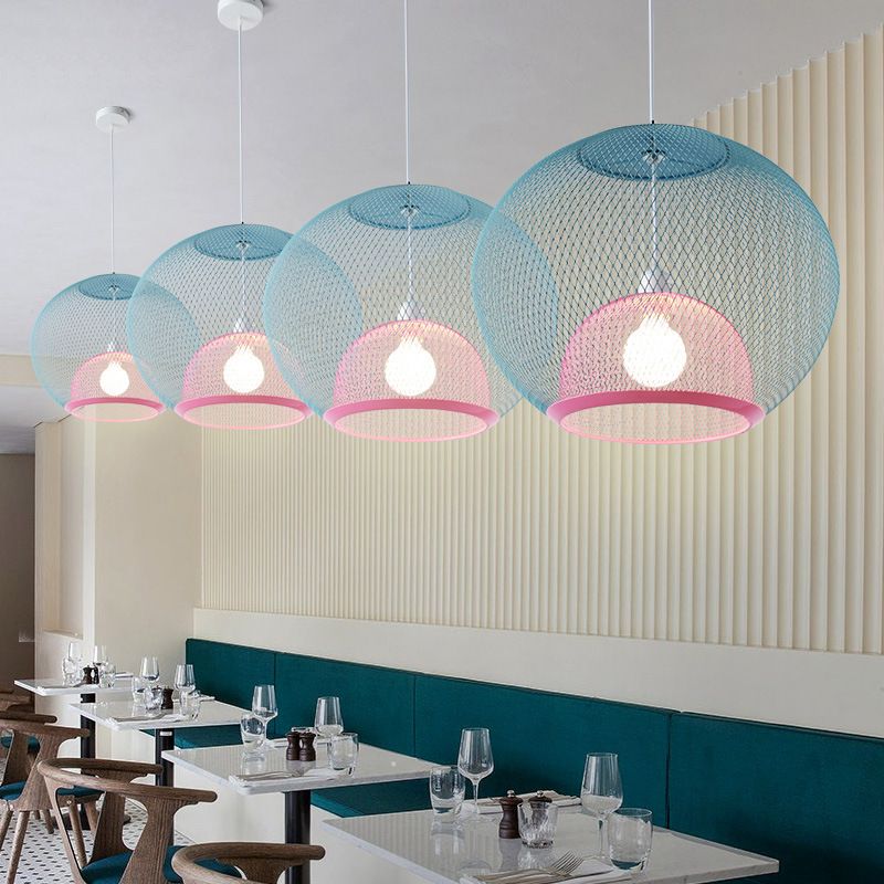 Éclairage à mailles de fil de fer Light Macaron Style 1 Hier Globe Suspension Lumière