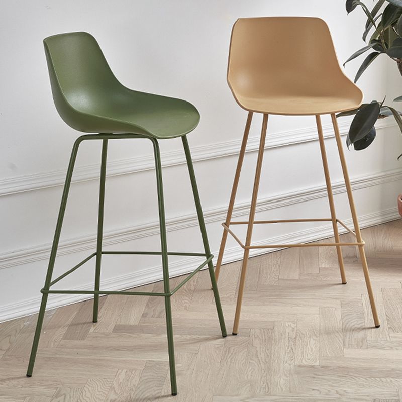 Contemporary Bar-stool Plastic Counter Bar Stool with Metal Legs for Home