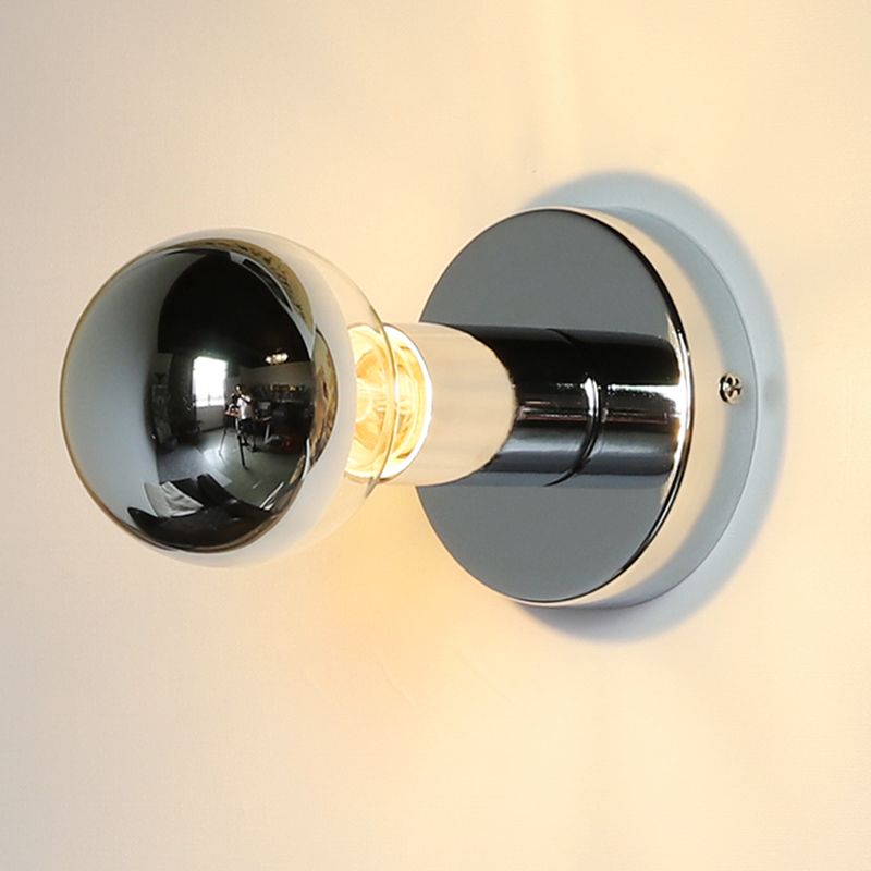Round Sconce Light Fixtures Modern Style Metal 1 Light Wall Mount Lamp in Silver
