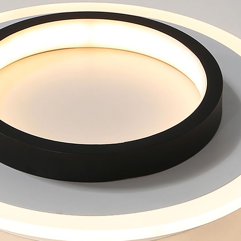 Geometrische Gangbündige Deckenleuchte aus Metall im modernen Stil mit LED-Deckenmontage