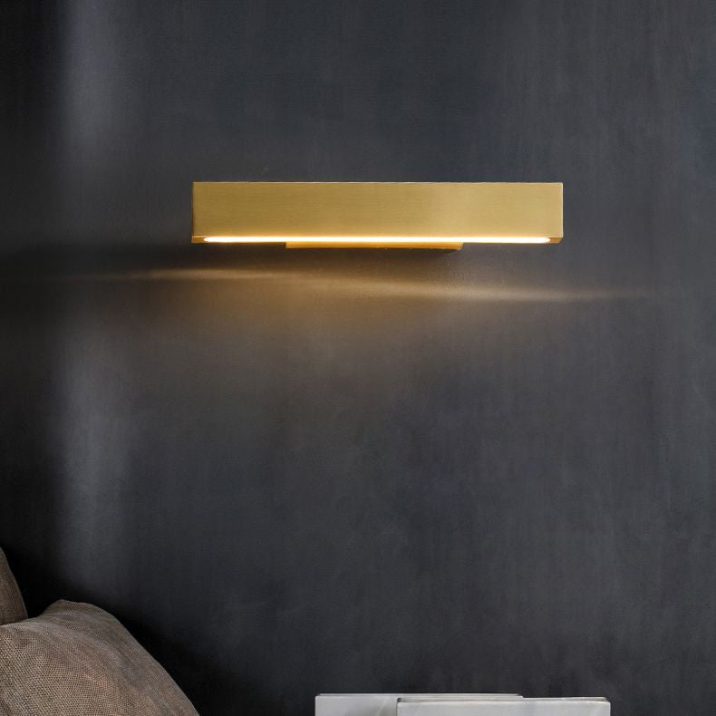 Lámpara de pared LED rectangular dorada en un tipo de pared rotatable de cobre de estilo de lujo moderno con sombra acrílica