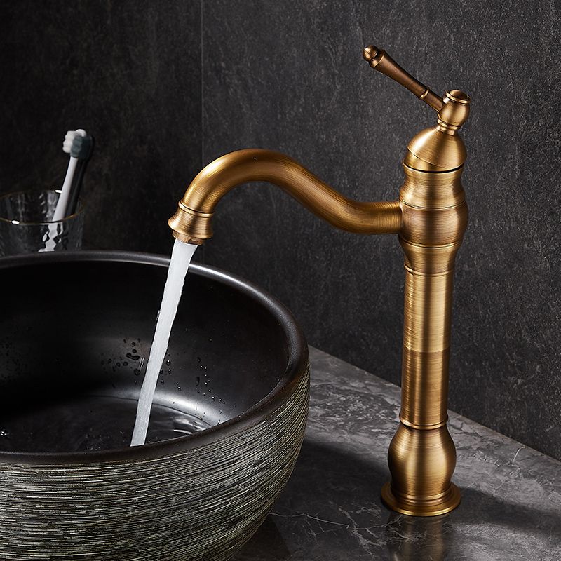 Traditional Wide Spread Bathroom Faucet Lever Handles Centerset Faucet