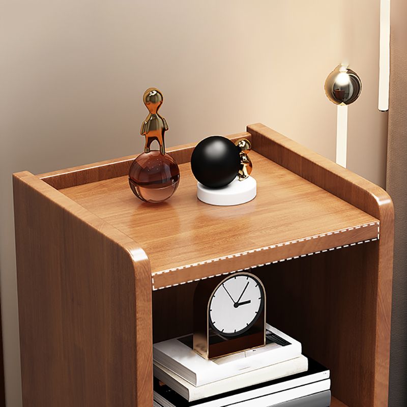 Urban Rubberwood Shelf Bookcase Closed Back Vertical Shelf for Living Room