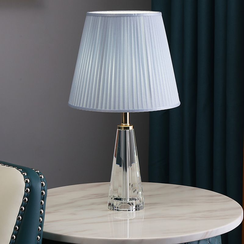 1 Ligera de iluminación de escritorio cónico ligero Minimalismo Lámpara de parada de noche transparente en gris/rosa/azul con sombra plisada