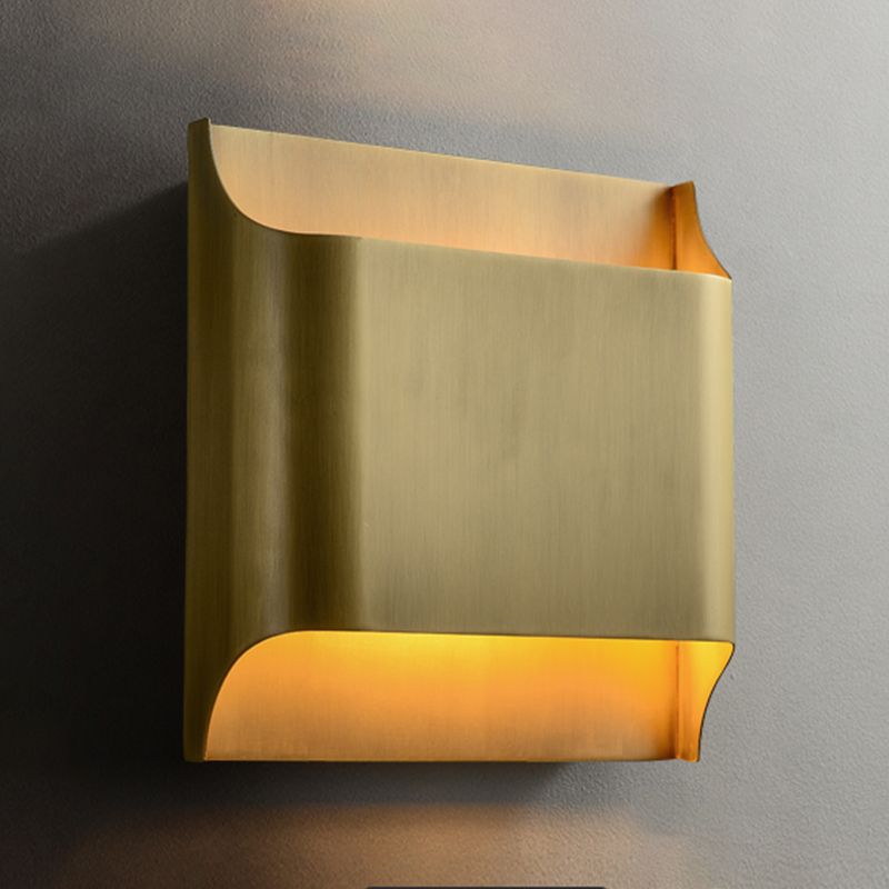 Moderner Stil Geometrischer Wandmontaglampe Metall 1 Lichtwandbeleuchtungsideen im goldenen Finish