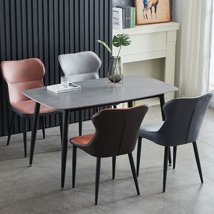 Mesa de comedor rectangular contemporánea Mesa de comedor de piedra sinterizada con 4 patas de metal para comedor