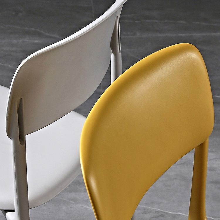 Modern Style Plastic Dining Chairs Open Back Dining Stackable Side Chairs for Kitchen
