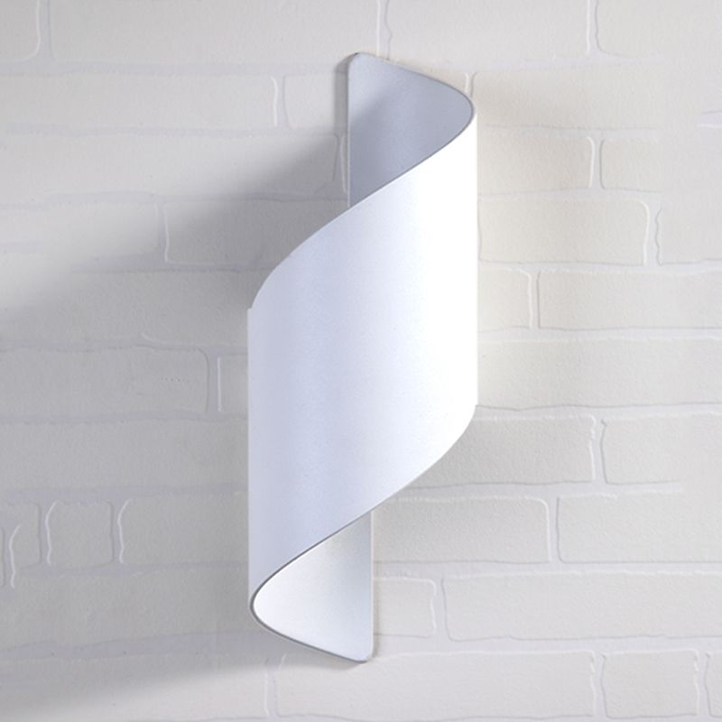 Unique Shade Metal Wall Sconce Modern Style 1-Light Wall Lighting Fixtures