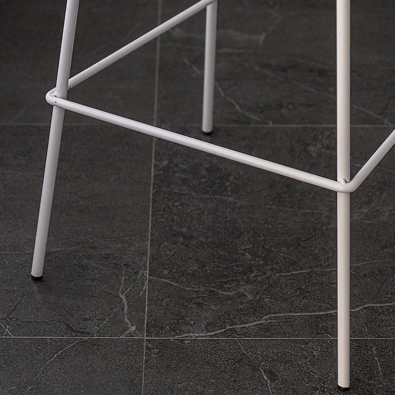 Scandinavian Milk Tea Shop Footrest Stool Matte Finish Iron Bar Stool