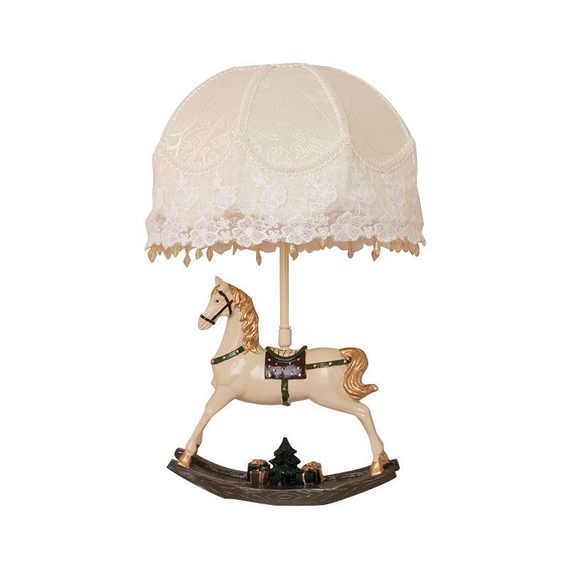 Lampada da tavolo per bambini in tessuto svasato/cupola in pizzo, lampada da comodino a 1 testa in bianco con base per altalena a cavallo a dondolo