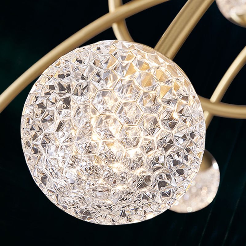 Lámpara de suspensión de techo dorada de forma de lámpara de lámpara de metal modernista