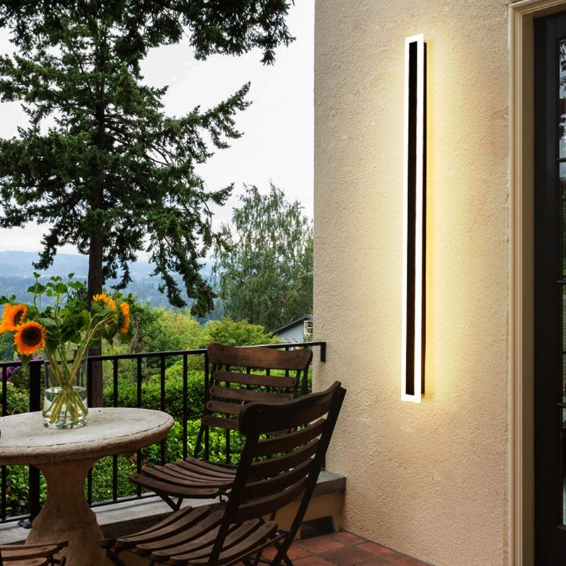 Modern Style Linear Shape Wall Sconce Metal 1 Light Sconce Lighting for Outdoor