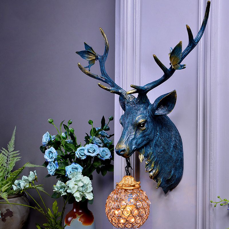 Cabezal de ciervos Resina Diconce Lámpara Vintage Single Bulb Interior Mural Lámpara Montada en azul/blanco/madera con sombra de cristal de globo