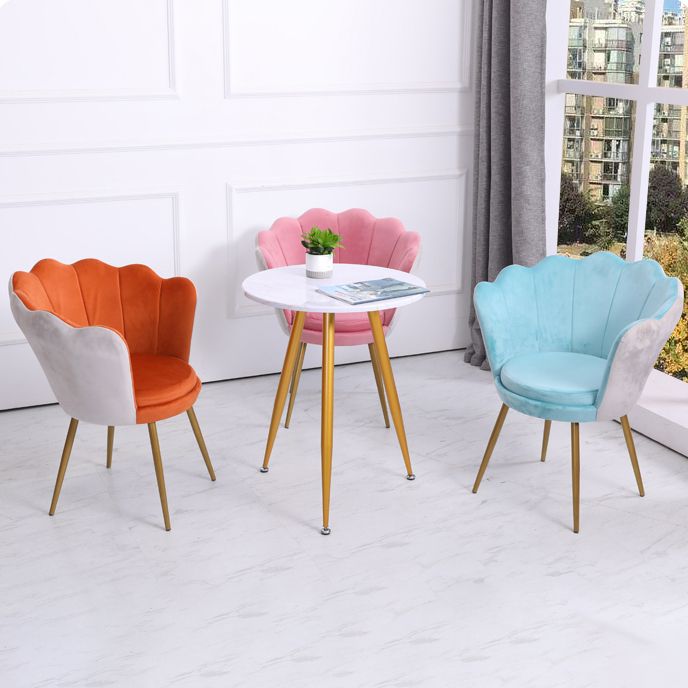 Silla de comedor de metal de estilo escandinavo, cojín sin brazos para el hogar, respaldo superior con corona, silla individual