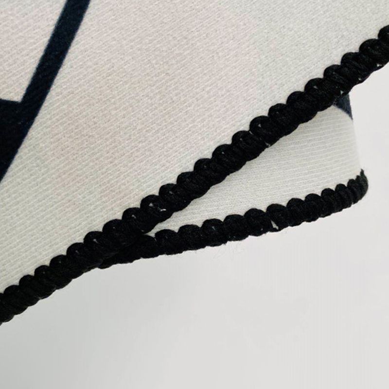 Modern Game Controller Print Rug Polyester Carpet Stain Resistant Area Rug for Living Room