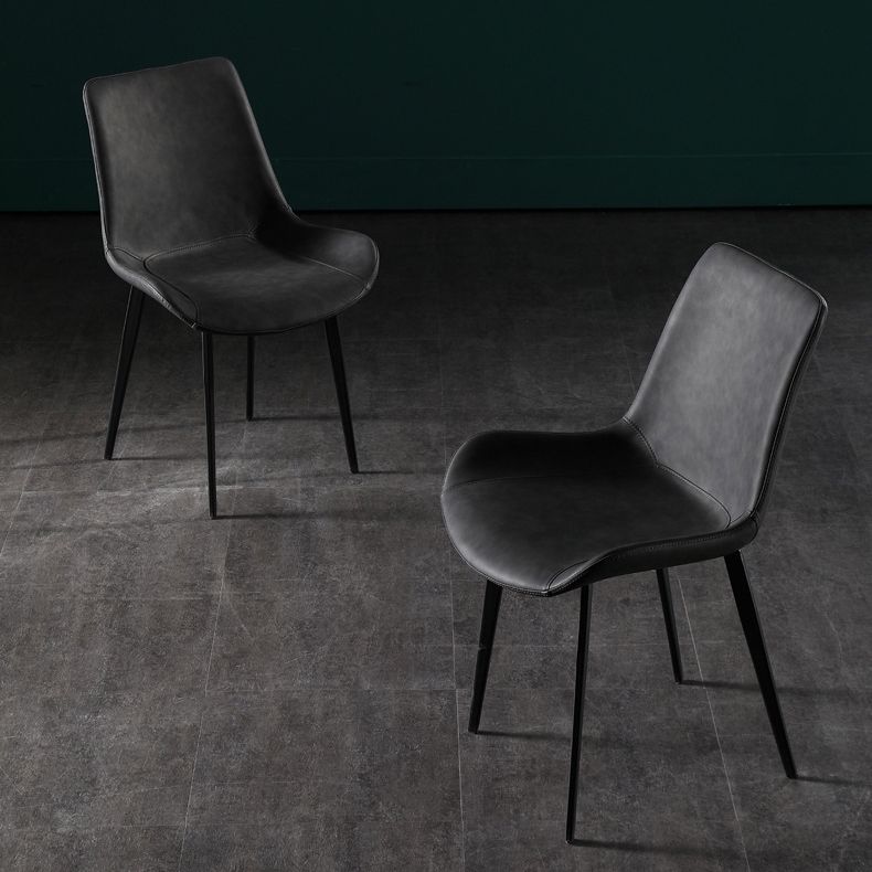 Silla de comedor tapizada de metal con respaldo sólido industrial para interiores