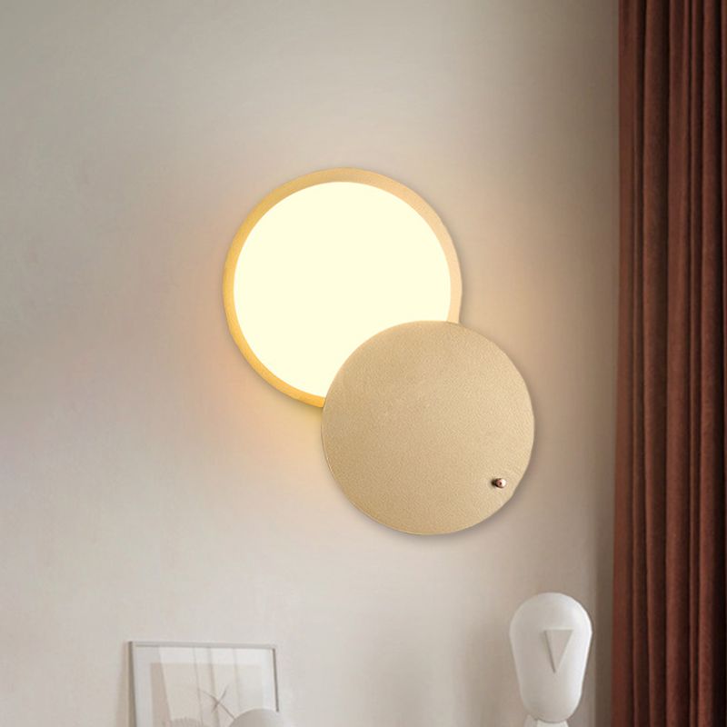 Metal Round Wall Sconce Light Contemporary LED Wall Lamp Fixture in Gold with Rotatable Design
