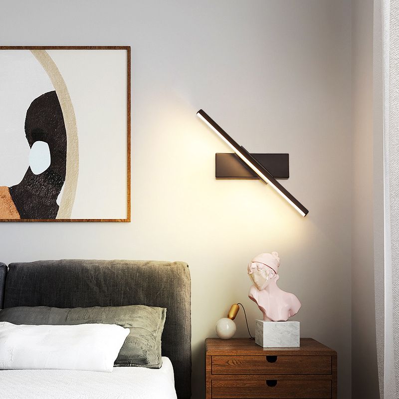 Modern Style Wall Mount Light Rotatable LED Wall Light with Silica Gel Shade for Bedroom