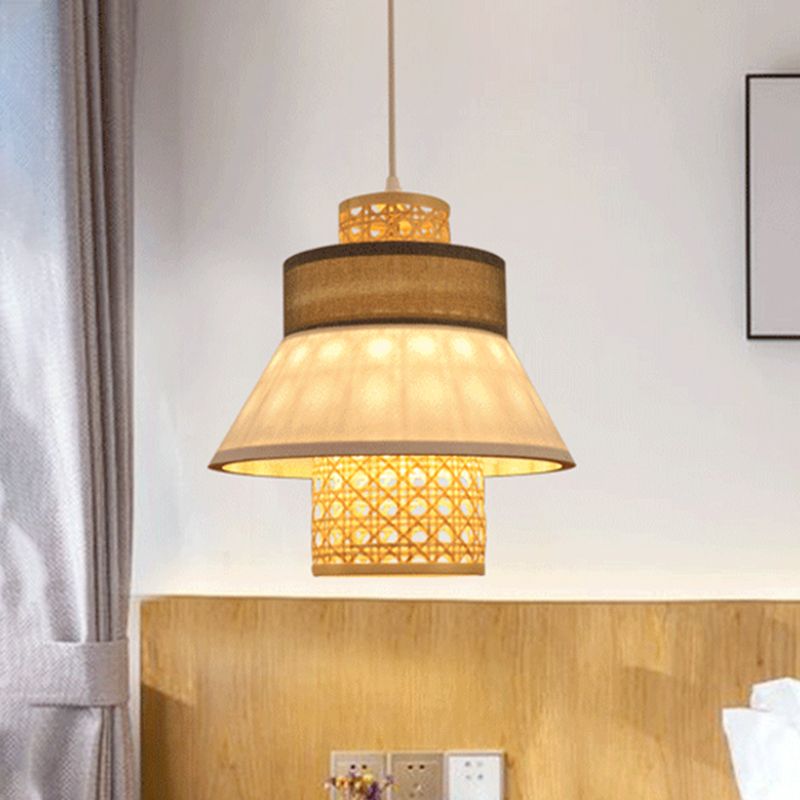 Tissu de style asiatique à la main