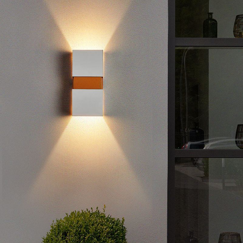 Luz de pared de aluminio de estilo moderno Cuboid 2 luces LED Pared Splock para al aire libre
