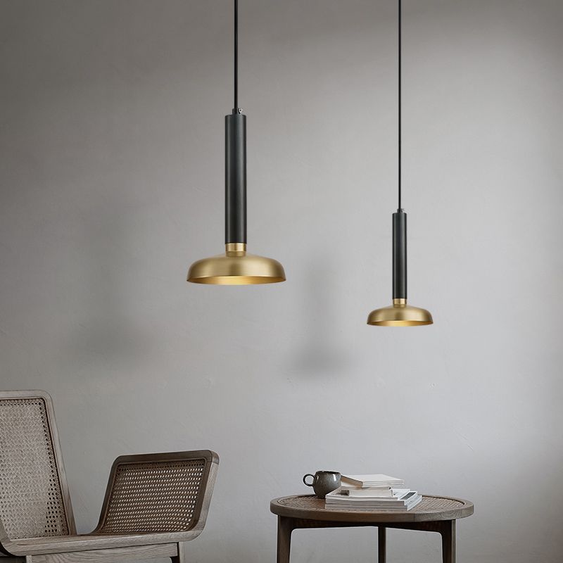 Moderne luxuriöse Single -Anhänger Leichte Kupferstange Hängelampe in Schwarz und Gold