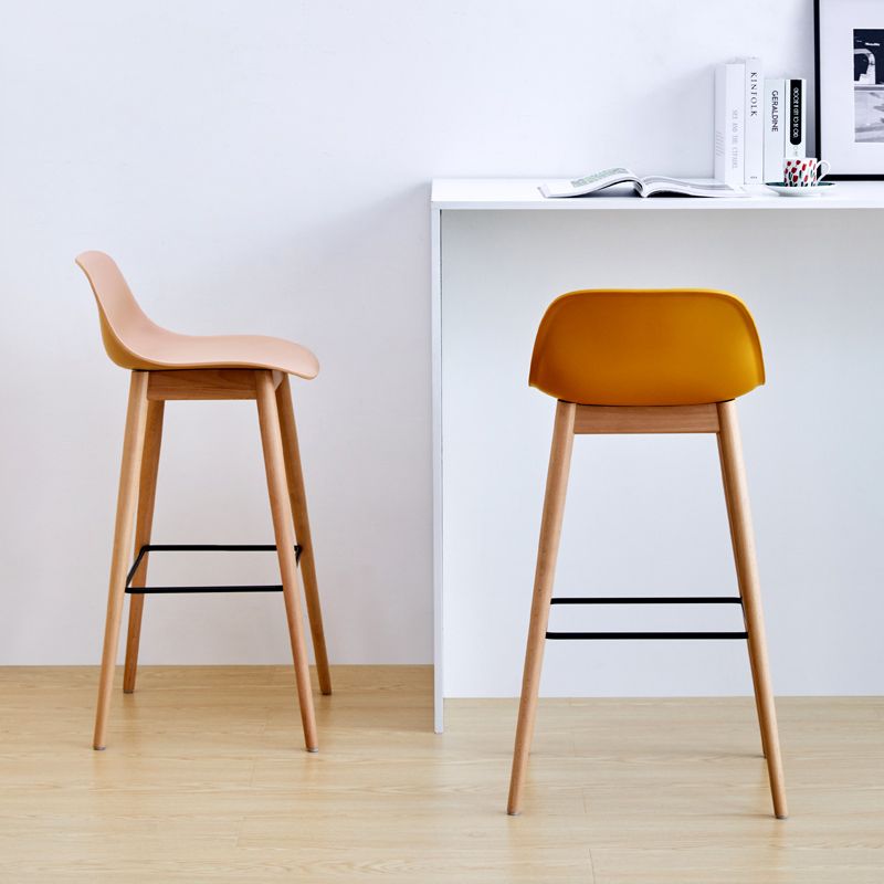 Scandinavian Armless Bar Stools Plastic Low Back Barstool with 4 Beech Legs