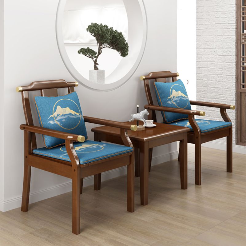 Sillón de comedor tradicional con brazo trasero de listones y patas de madera