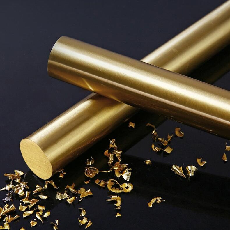 Luce a sospensione in bronzo di cristallo nella moderna lampada sospesa geometrica di rame di lusso per camera da letto