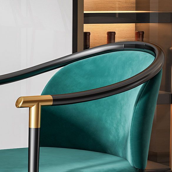 Nordic Style Velvet Dining Chair Metal Dining Arm Chairs for Restaurant Use