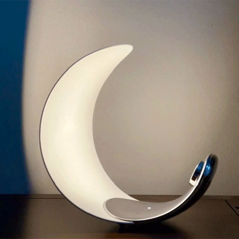 Postmodern Table Lamp Minimalist Metal LED Night Stand Lighting for Sitting Room Bedroom