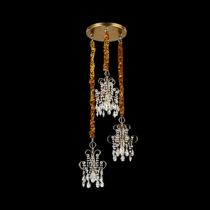 Metaal curvy arm multi hanglamp eenvoud 3 koppen gouden plafondverlichting met kristalstrengen