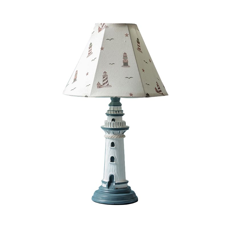 Lampada da tavolo per cameretta con luce notturna affusolata mediterranea in tessuto a 1 lampadina con motivo a torre/barca/striscia e base a faro