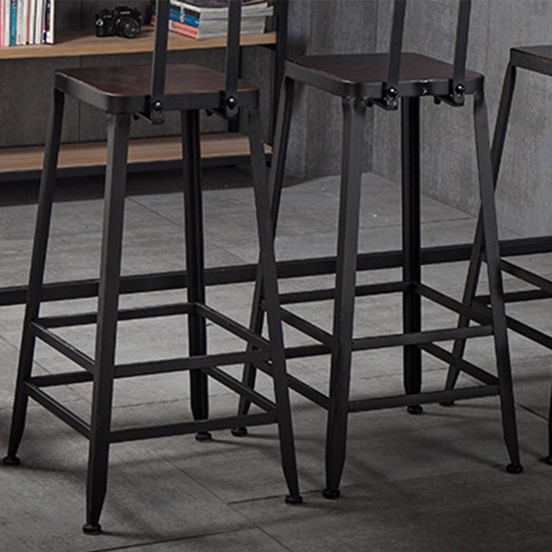 Contemporary Square Dining Stools Metal Bar Stools with Footrest