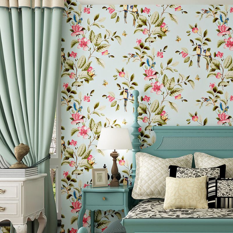 Garden Blossoms and Leaves Wallpaper Stain-Resistant Non-Pasted , 20.5"W x 33'L