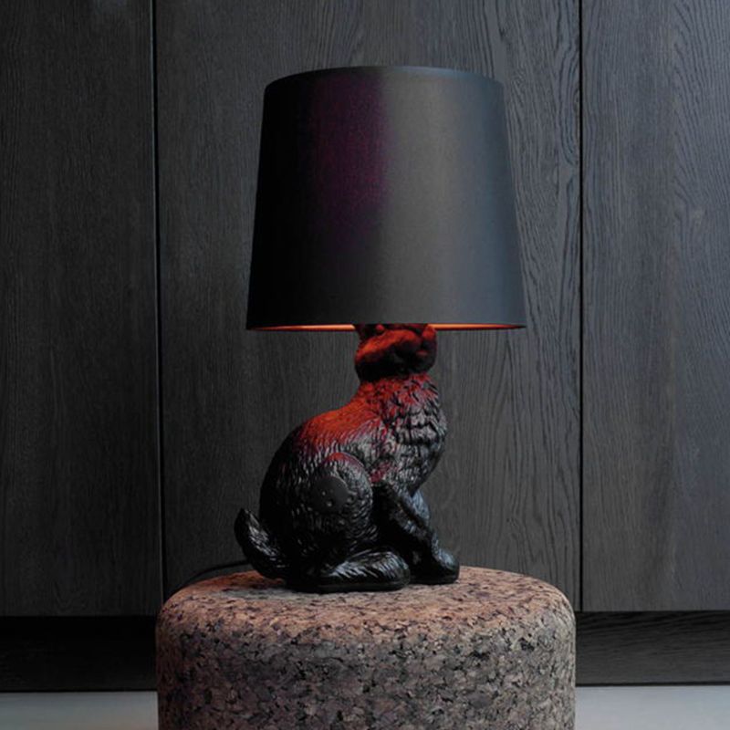 Rustiek vat nachtkastje licht 1 lampstof nachttafellamp in zwart/wit met hars konijnbasis voor slaapkamer