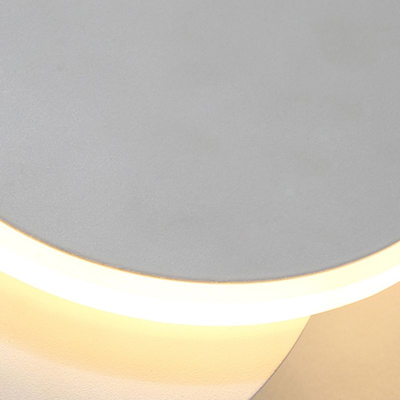 Modern Style Circle Shape Wall Sconce Metal 1 Light Wall Lighting for Bedroom