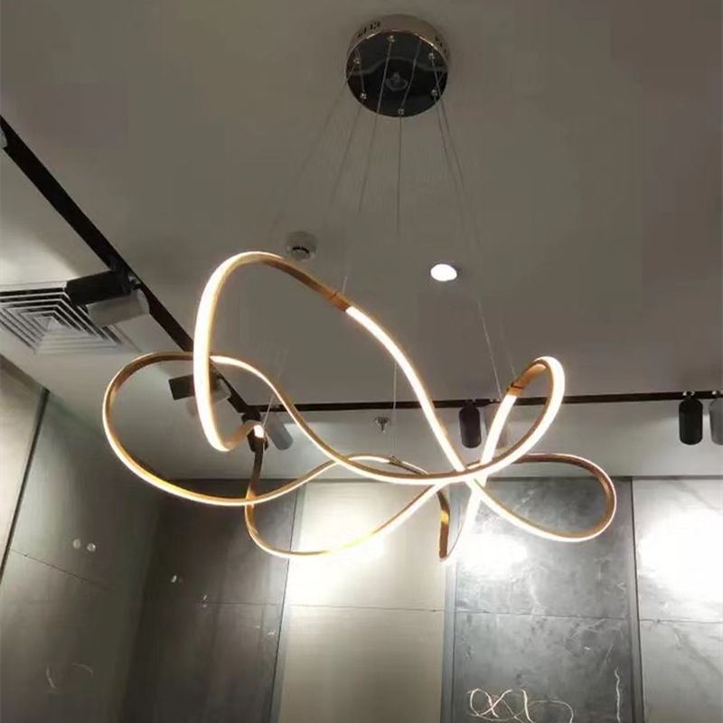 Luz de lámpara de sombra retorcida de metal moderno 1 lámpara de lámpara de lámpara de luz en oro