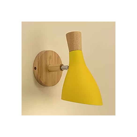 Rotatable Nordic Bottle Wall Sconce 1 Head Metal Wall Lamp for Kid Bedroom