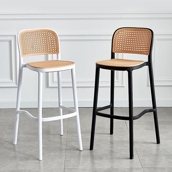 Scandinavian Low Back Plastic Counter Stool Rectangle Seat Plastic Furniture