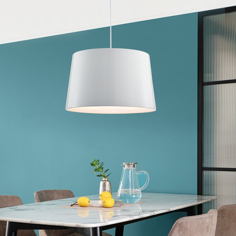 Contemporary 1 Bulb Hanging Lighting Black/White Drum Ceiling Pendant Light with Metal Shade